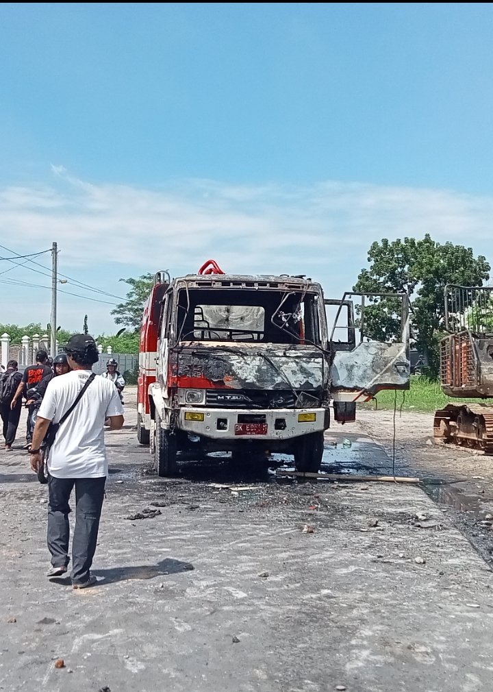 Polisi Selidiki Pelaku Pembakaran Mobil Pemadam di Sampali