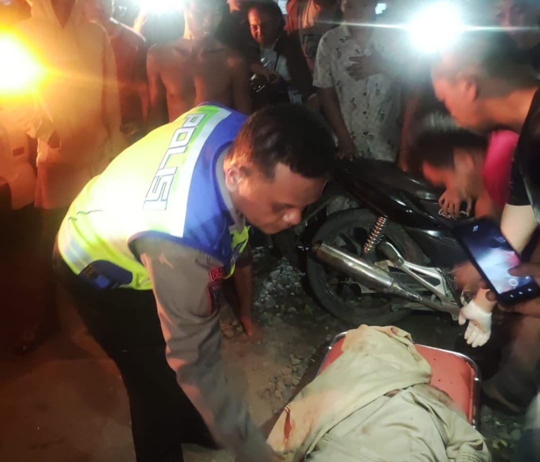 Minibus Dihantam KA, 2 Penumpang Tewas, 3 Warga Terluka