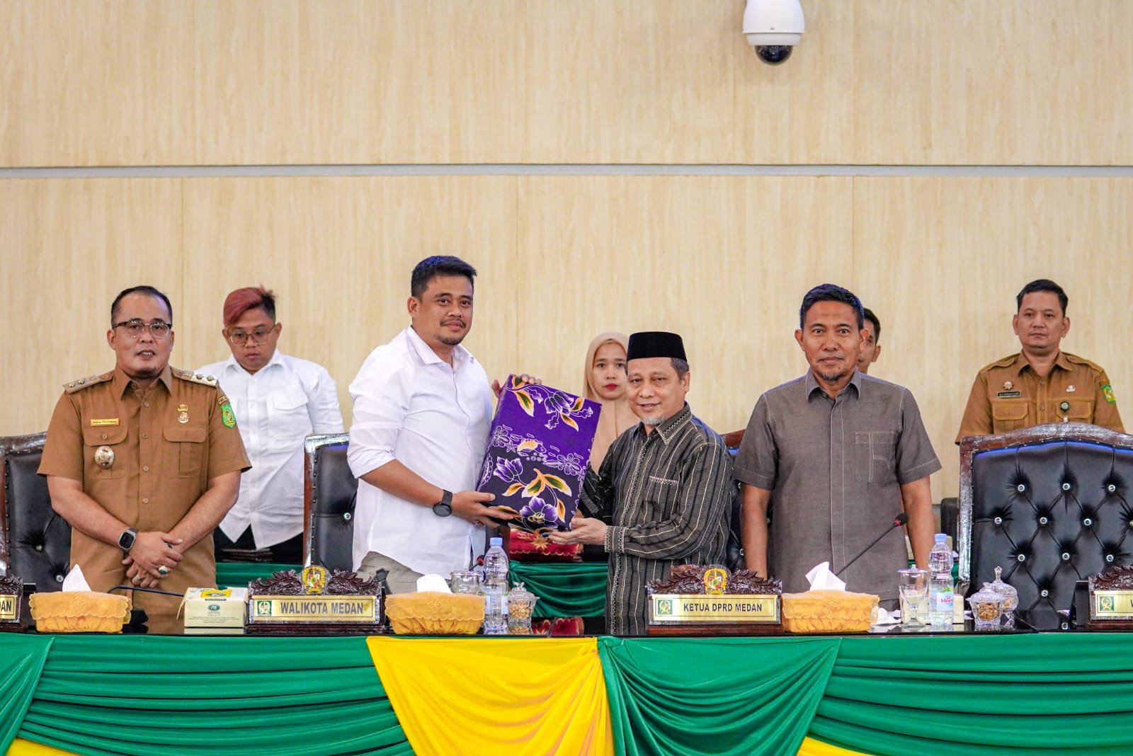 Wali Kota Medan Hadiri Pemandangan Umum Fraksi DPRD Medan