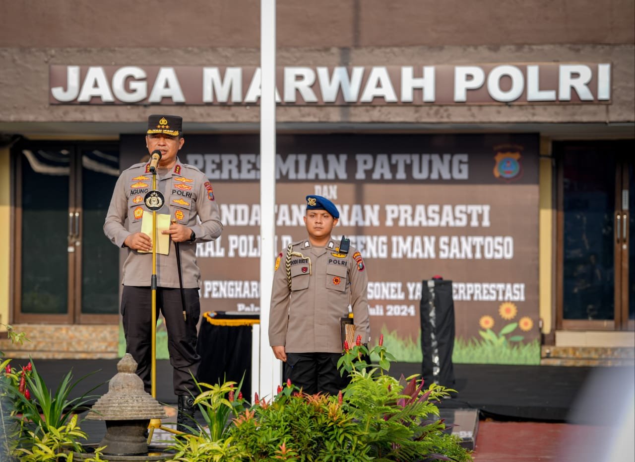 Patung Hoegeng Berdiri Tegak di Mapolrestabes Medan, Kapolda Sumut: Itu Polisi Jujur