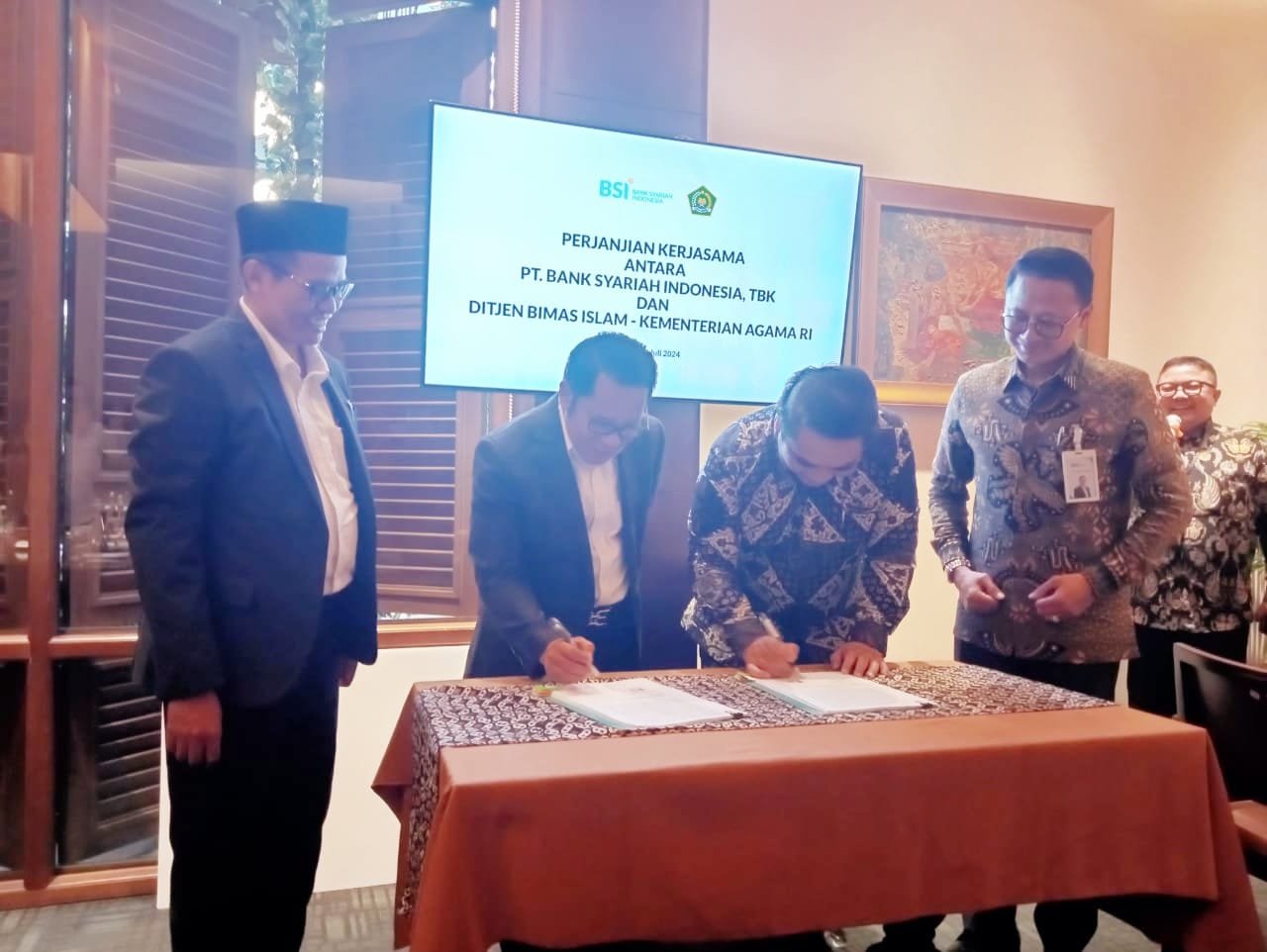 BSI & Kemenag Salurkan Rp9,17 M Program Bantuan Masjid Ramah 2024 Tahap I