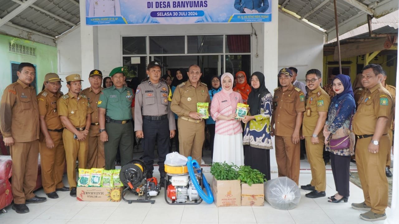 Pj. Bupati Langkat Serahkan Bantuan di Kecamatan Stabat dan Wampu