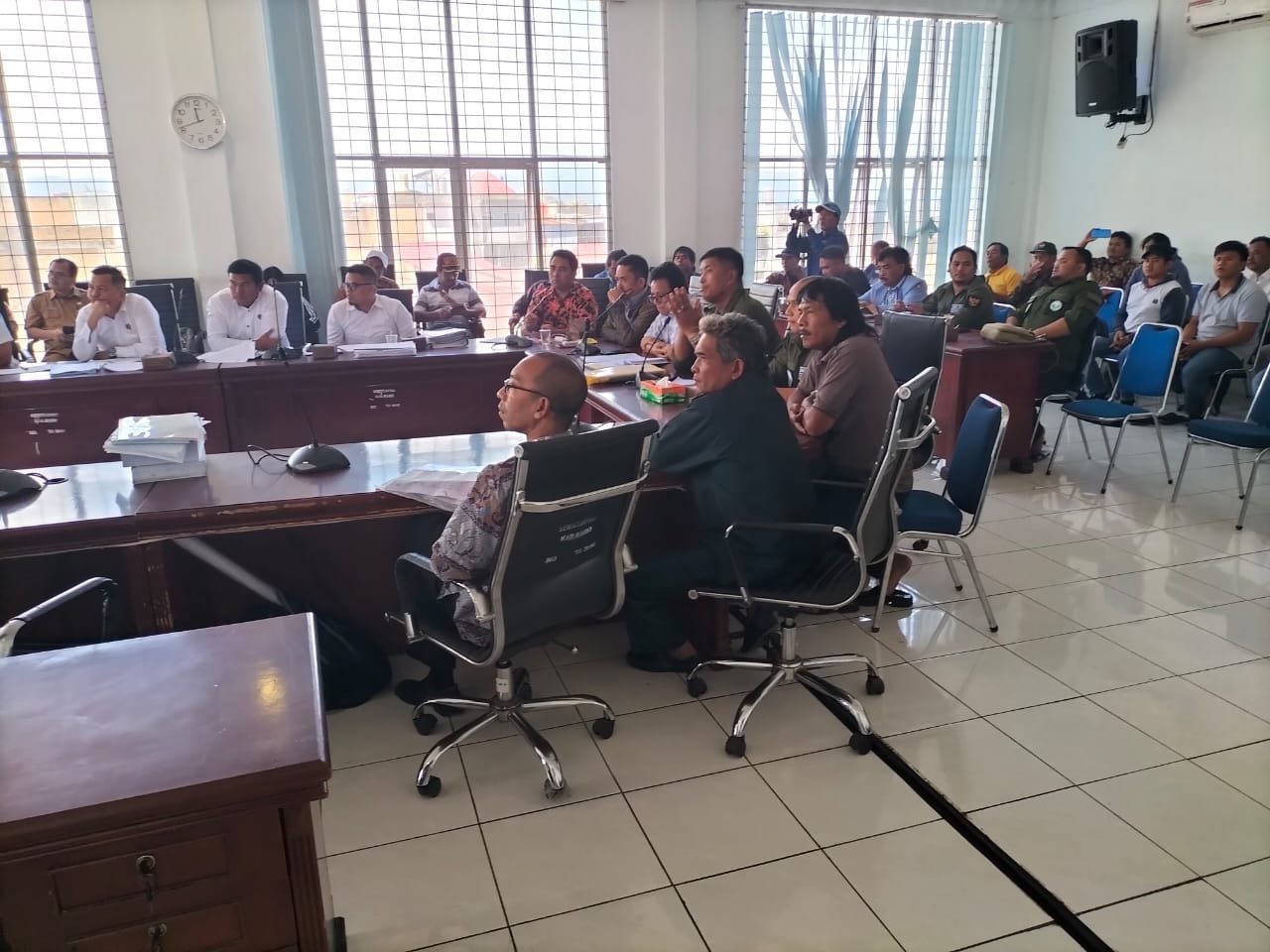 DPRD Minta Dinas Terkait Hentikan Penebangan Kayu di Siosar
