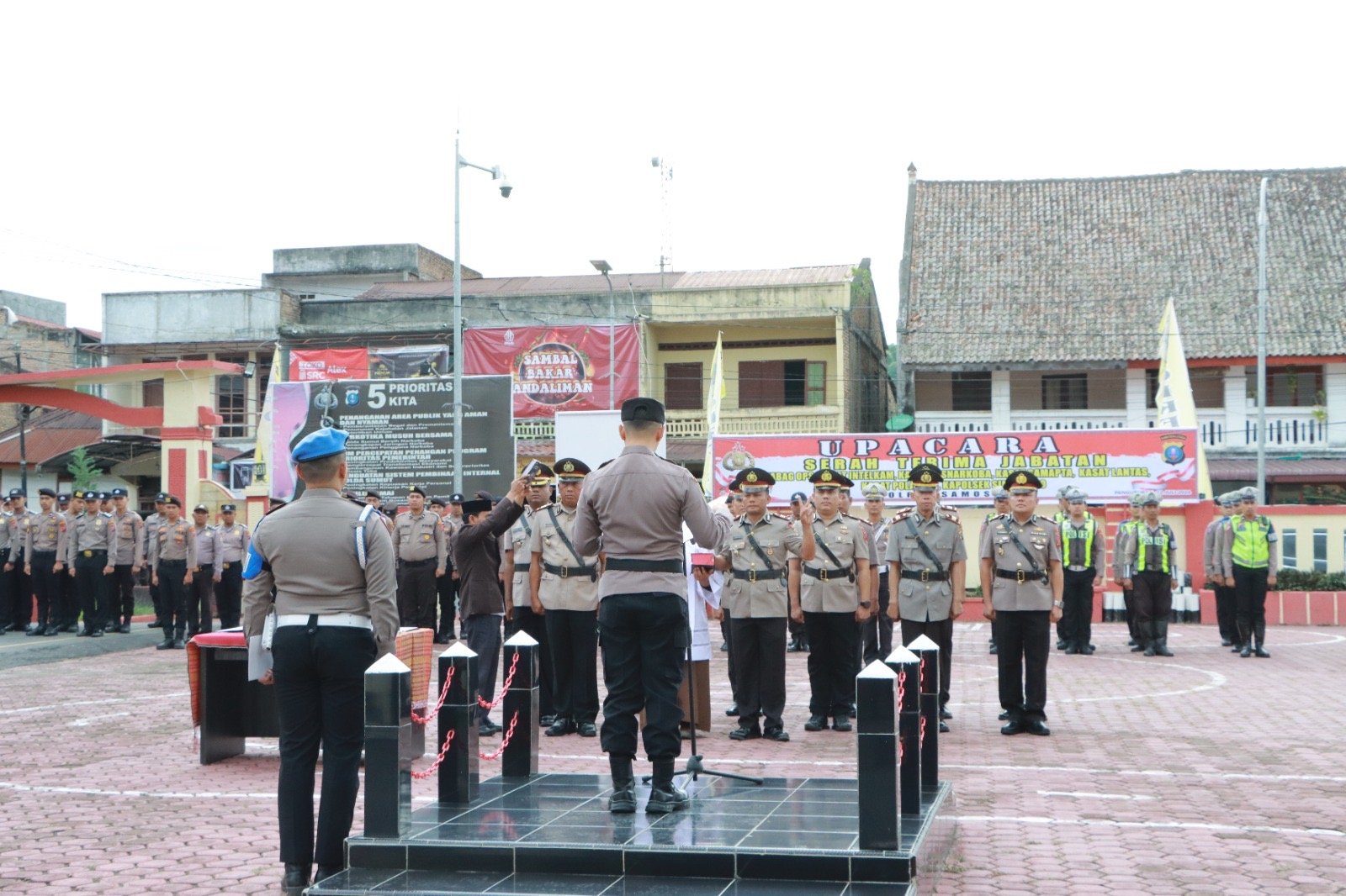 Sertijab Tujuh Perwira Baru di Polres Samosir