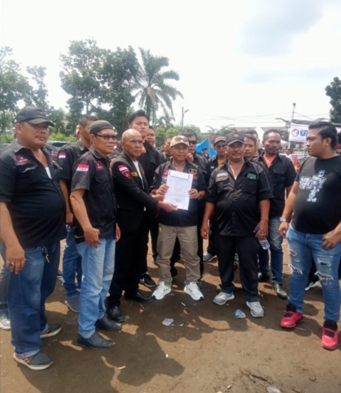 DPC GRIB Jaya Kota Medan Serahkan Mandat PAC GRIB Jaya Kecamatan Pancur Batu