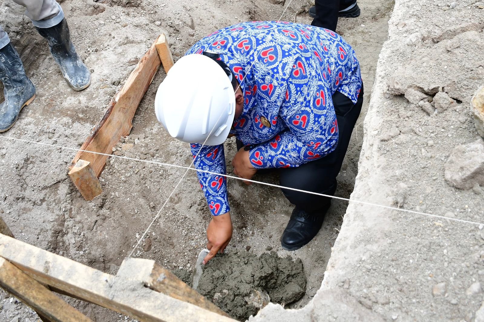 Bupati Samosir Letakan Batu Pertama Pembangunan Puskesmas Buhit