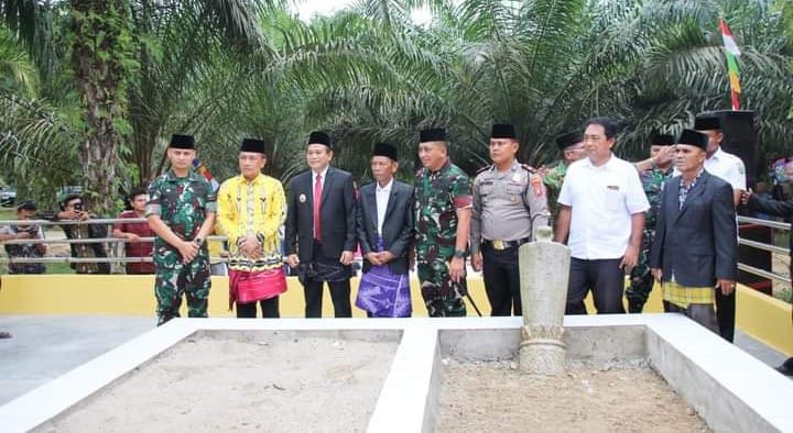 Pemugaran Makam OP Raja Gadu Mulia Tandang Hasibuan, Pj Bupati Palas dan Paluta Meresmikan