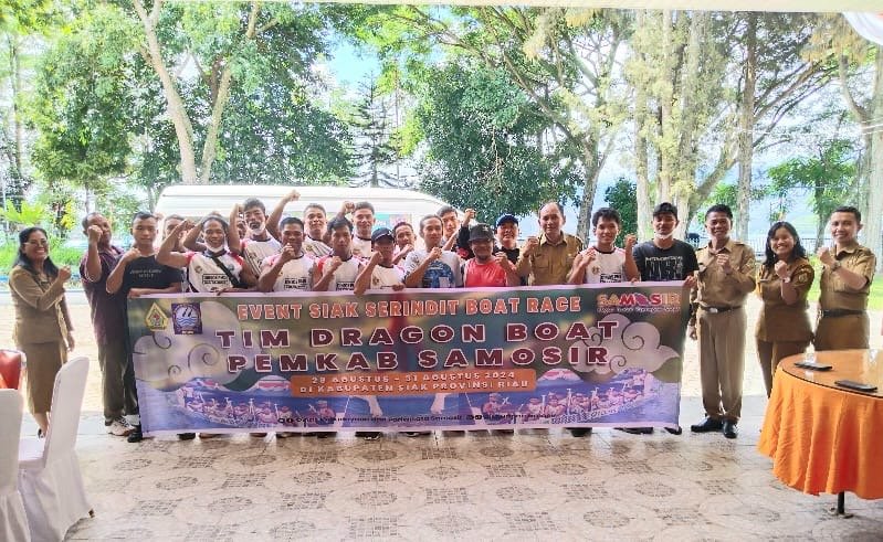 Pemkab Samosir Lepas Tim Dragon Boat Menuju Event Siak Serindit Boat Race