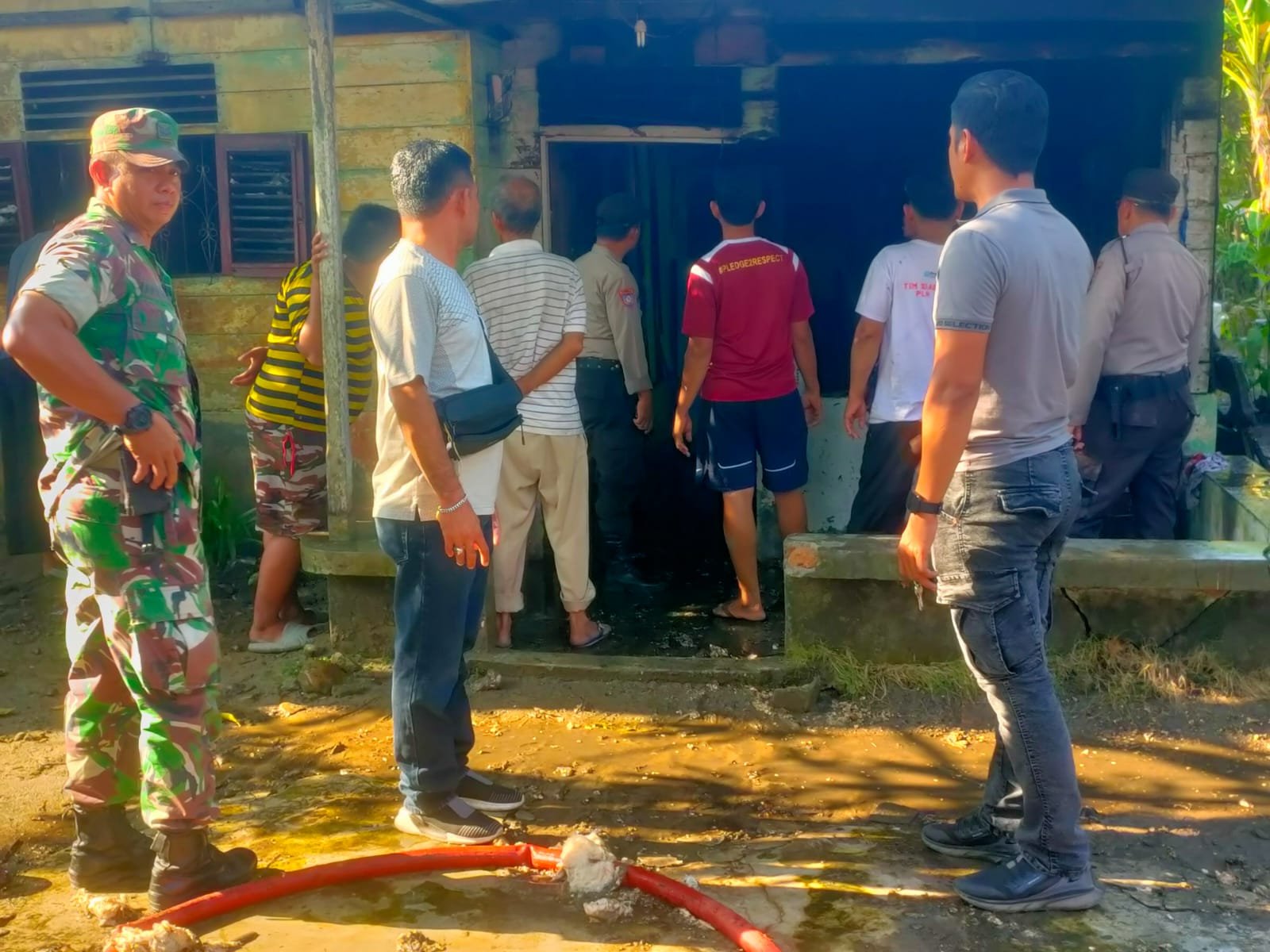 Diduga Arus Pendek, Rumah Wak Julu Terbakar
