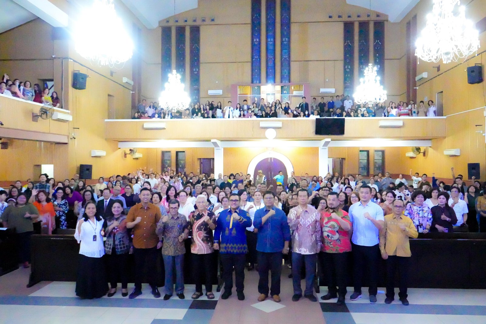 Bobby Nasution Lepas Kontingen Pesparawi Medan