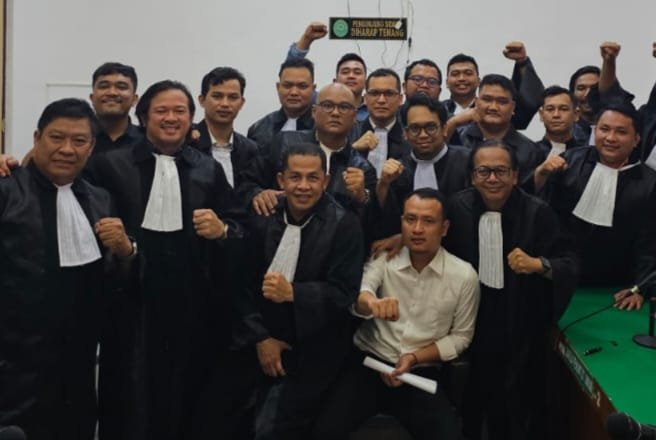 Puluhan Advokat Beri Dukungan ke Louis Jauhari Fransisko Sitinjak, Terdakwa Pemalsuan Tandatangan