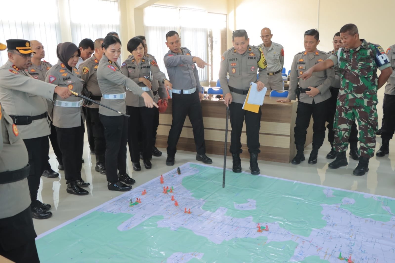 Polres Tanah Karo Laksanakan Tactical Floor Game Pengamanan PON XXI