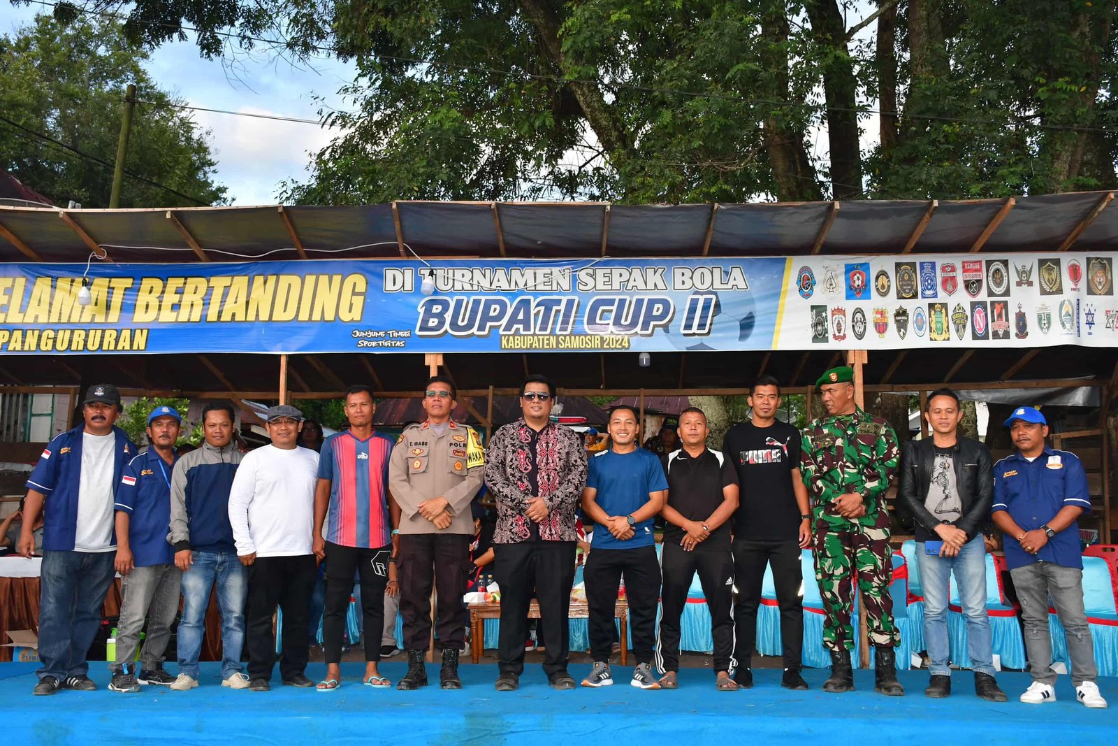 Bupati Cup II Sukses, Remgas FC Terima Piala Bergilir