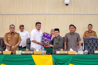 Wali Kota Hadiri Paripurna Pemandangan Umum Fraksi-fraksi DPRD Medan