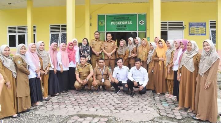 PT SSL dan Pemkab Palas Gelar Pasar Murah di Kantor Camat Huristak