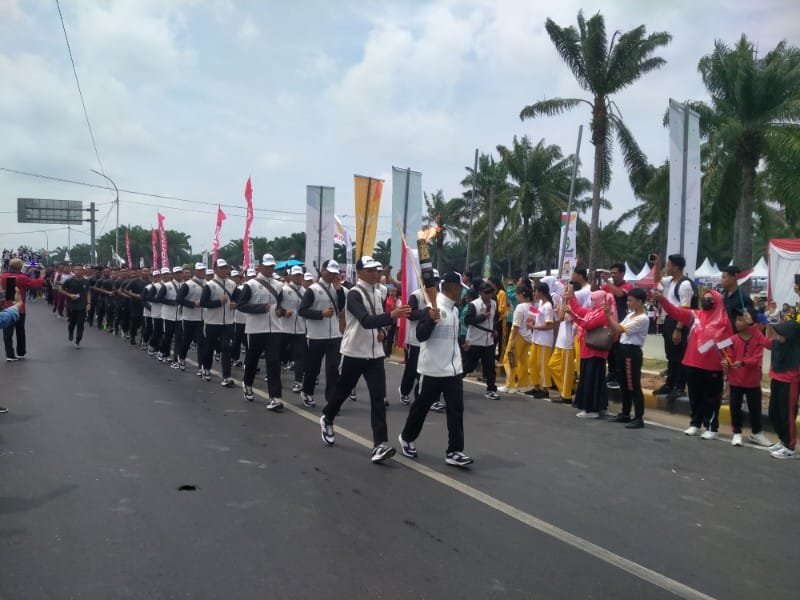 Bupati Sergai Lepas Kirab Api PON XXI