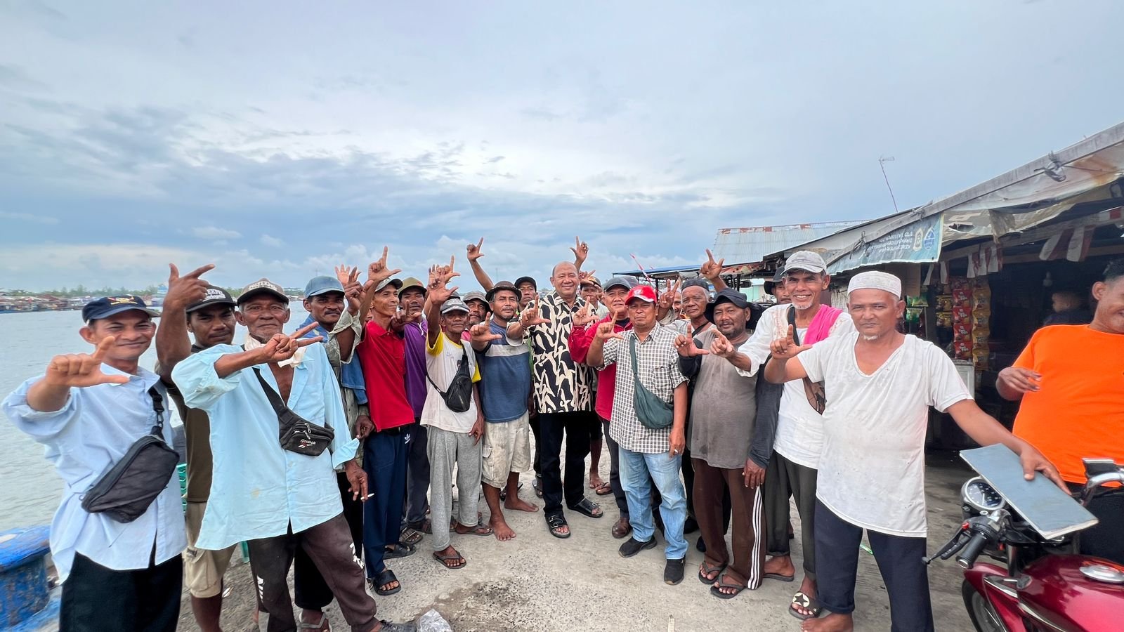 Nelayan Desa Perlis & Kelantan Dukung Calon Bupati Langkat Syah Afandin dan Tiorita Br Surbakti
