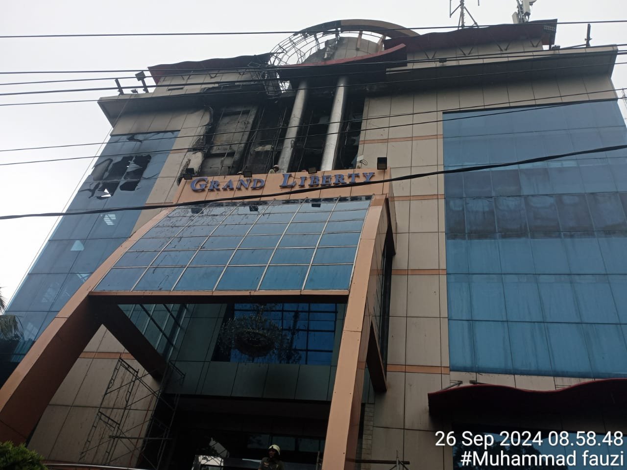 Hotel Grand Liberty Terbakar