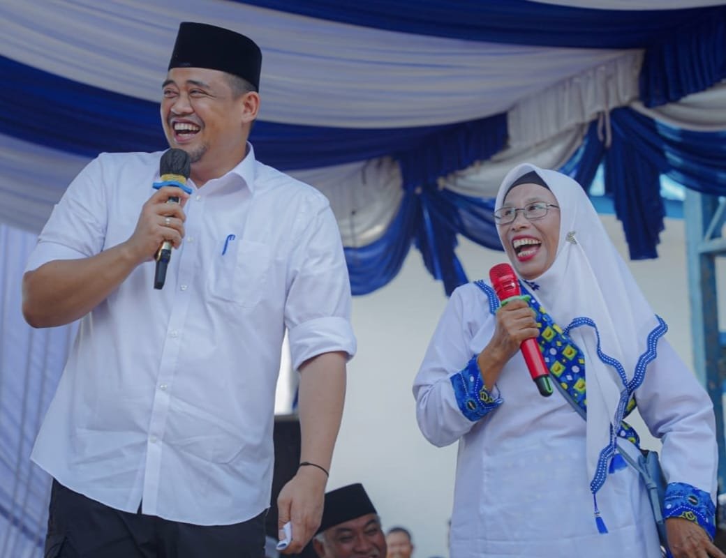 Jawab Sigap Pertanyaan Bobby Nasution, Rosdiani Nasution Diberi Hadiah Umroh