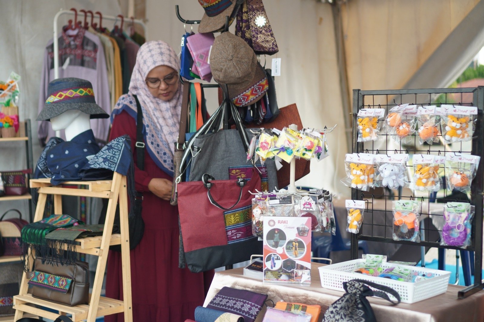 Pelaku UMKM Raup Omzet Rp1 Miliar Selama Festival UMKM PON XXI Sumut