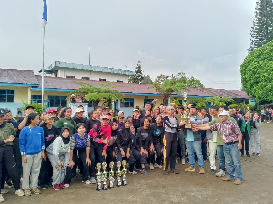 Tino Mimana Sinuraya Hadiri HUT Paskibras ke-29 Meski Diguyur Hujan