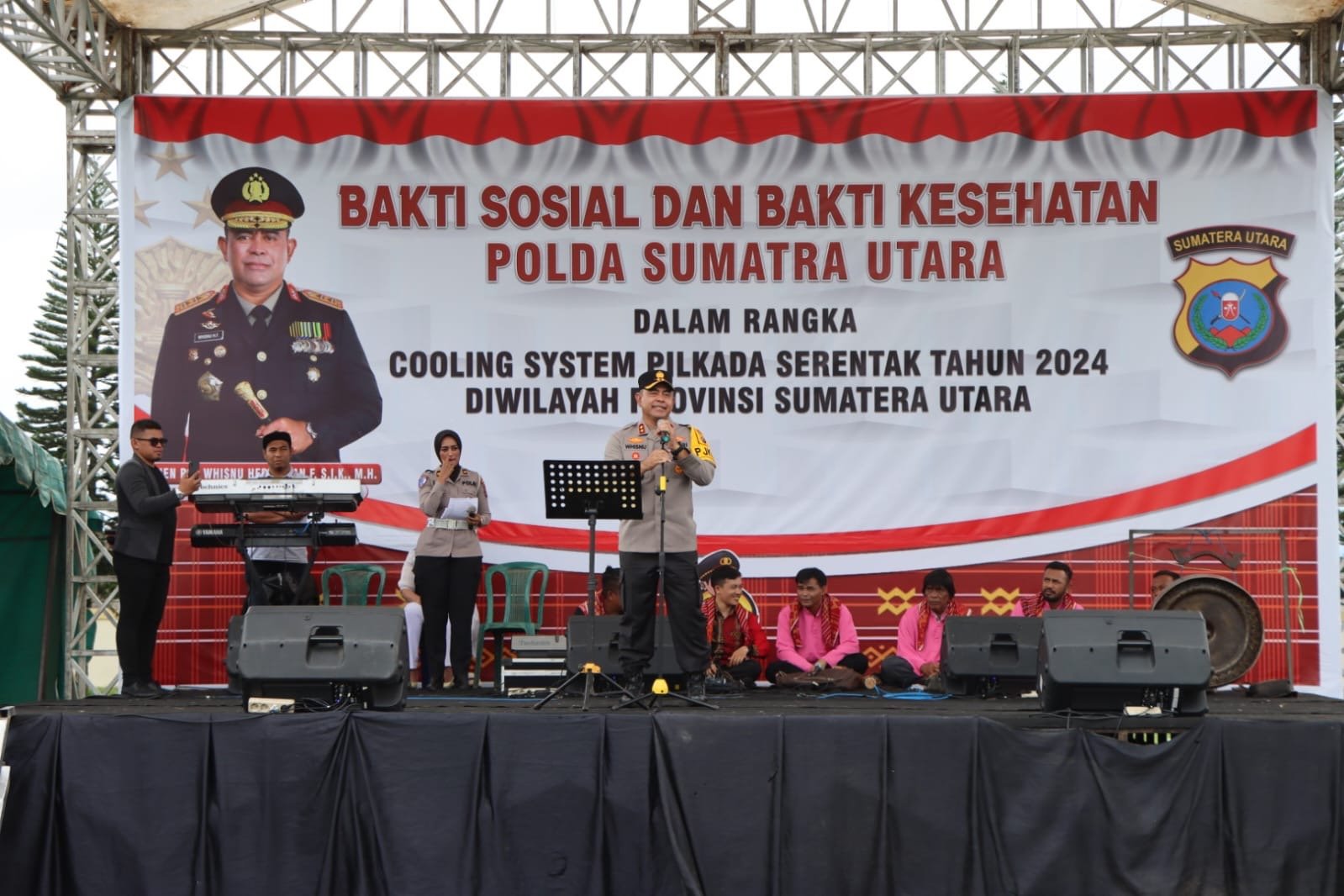 Gelar Bakti Sosial, Kapolda Sumut Salurkan Bantuan ke Masyarakat