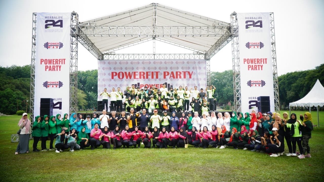 Pj. Bupati Langkat Bersama Wakapolda Sumut, Ajak Warga Jaga Kesehatan Melalui Power Fit Party