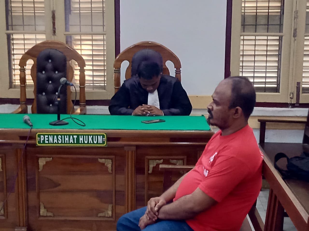 Kurir 500 Butir Pil Ekstasi Divonis 16 Tahun Bui