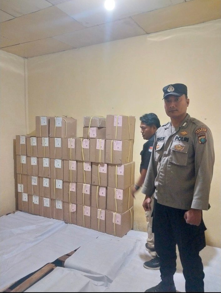 Dari Belawan ke Samosir, Polres Samosir Amankan Distribusi Kertas Surat Suara Pilkada