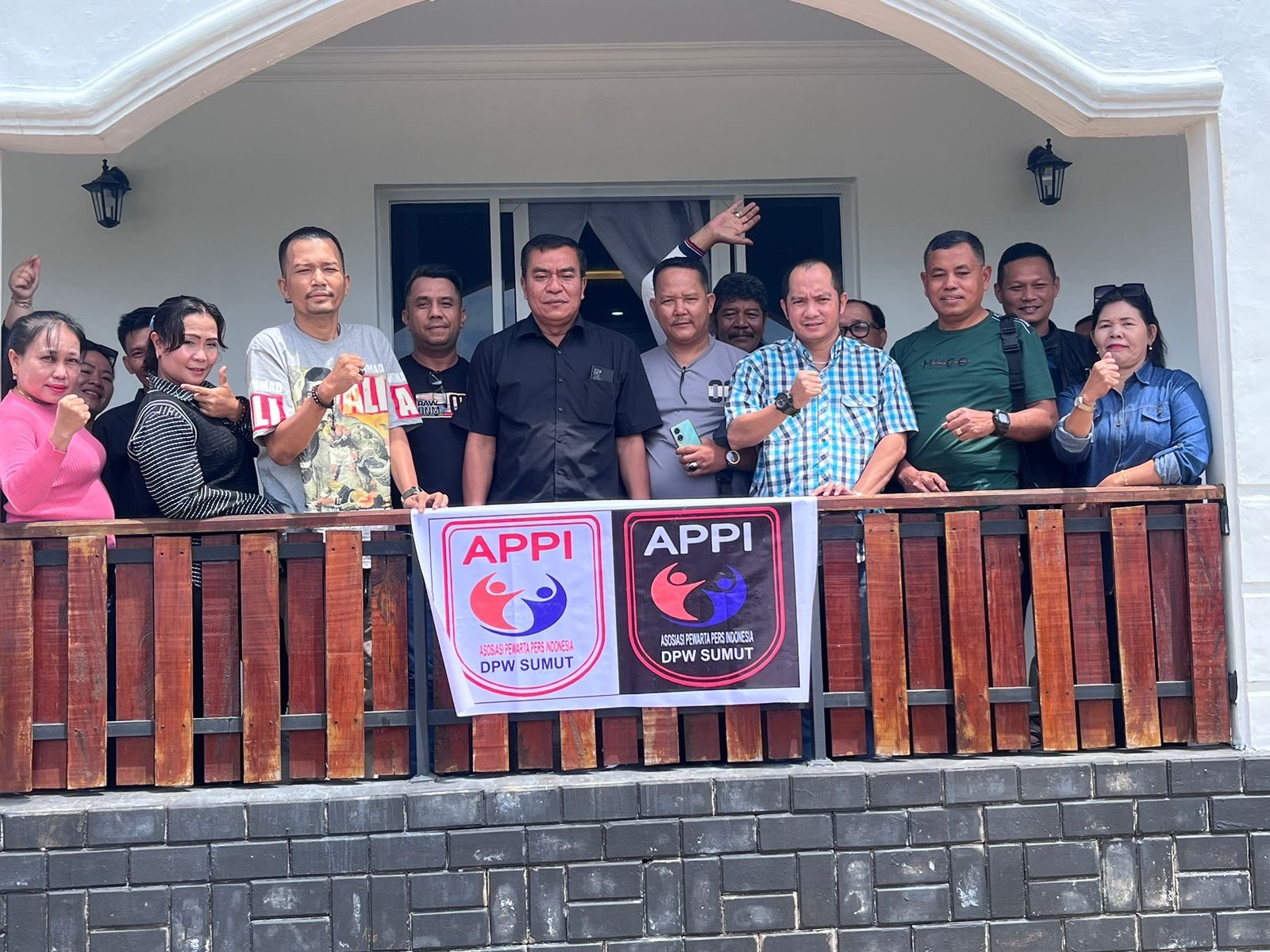 DPW A-PPI Sumut dan Kasat Narkoba Polres Karo Gelar Gathering Family