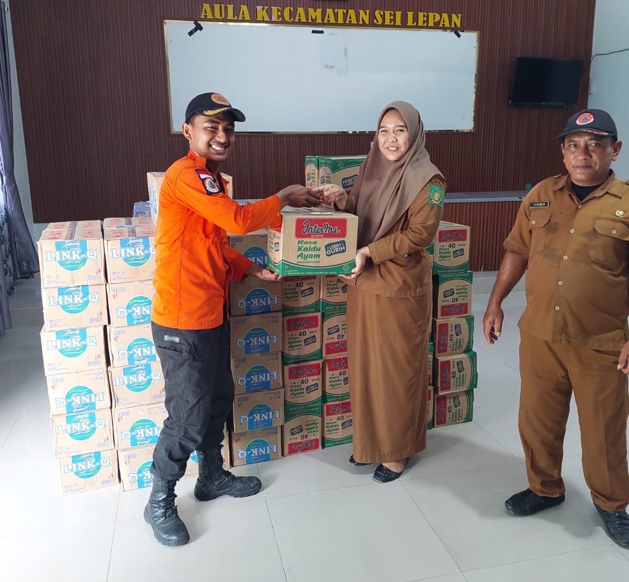 Pemkab Langkat Salurkan Bantuan Untuk Warga Terdampak Banjir di Kecamatan Babalan & Sei Lepan