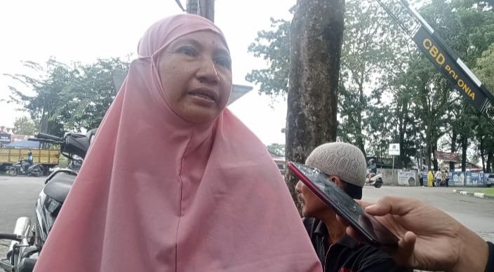 Diduga Warung Penjual Es Kelapa Muda Dibakar