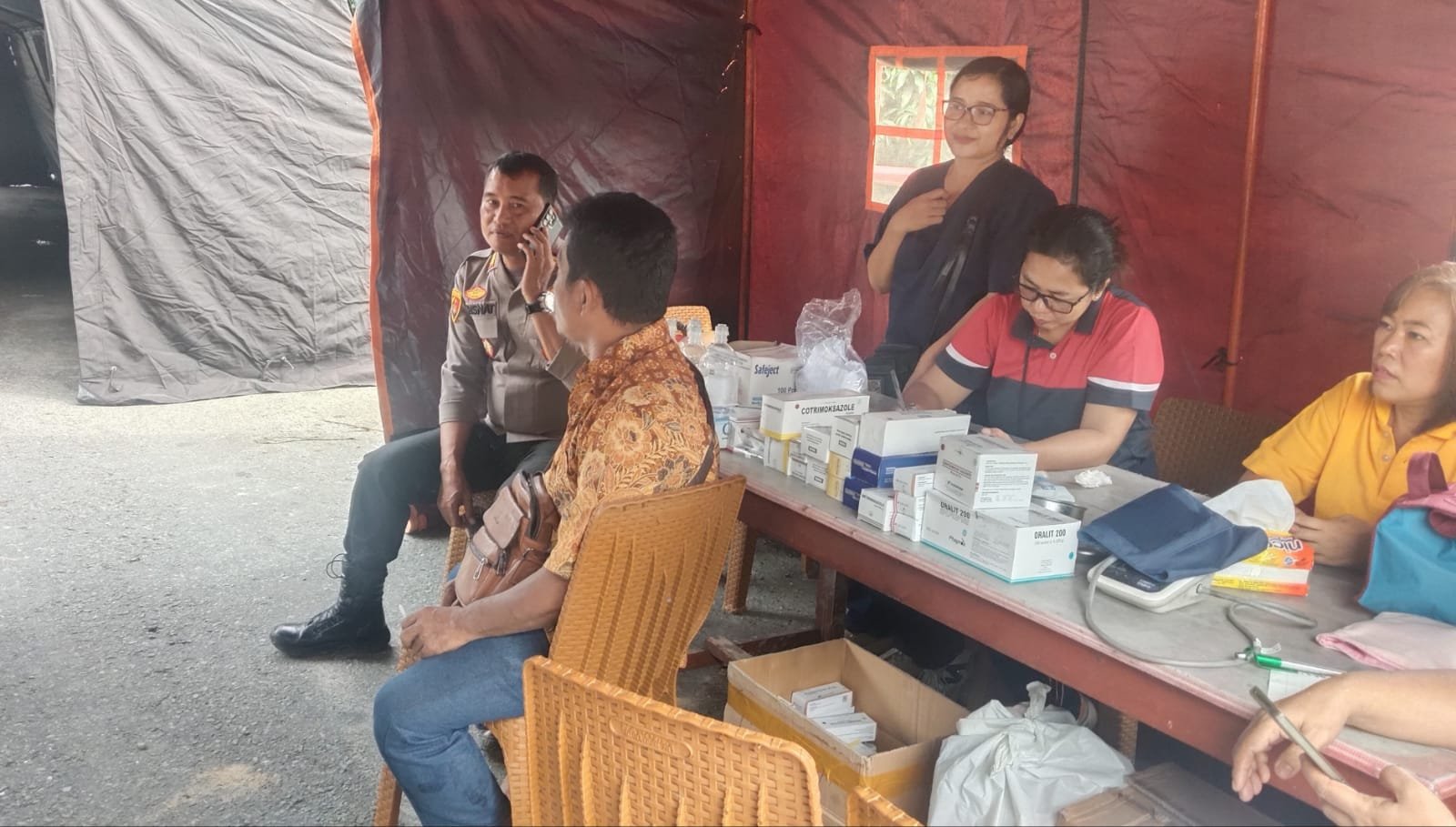 Bantu Masyarakat, Polrestabes Medan Dirikan Posko Penanggulangan Longsor di Sibolangit