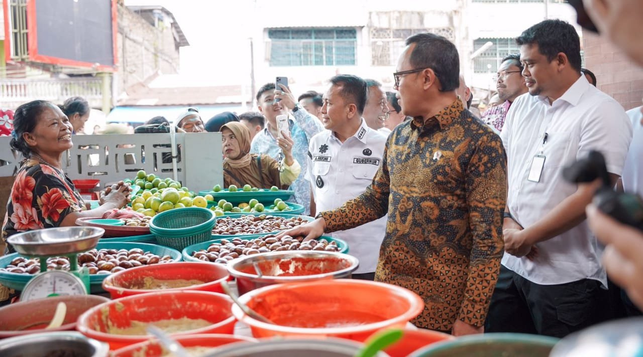Wamendagri Nilai Revitalisasi Pasar Akik Contoh Baik Dalam Penataan Pasar