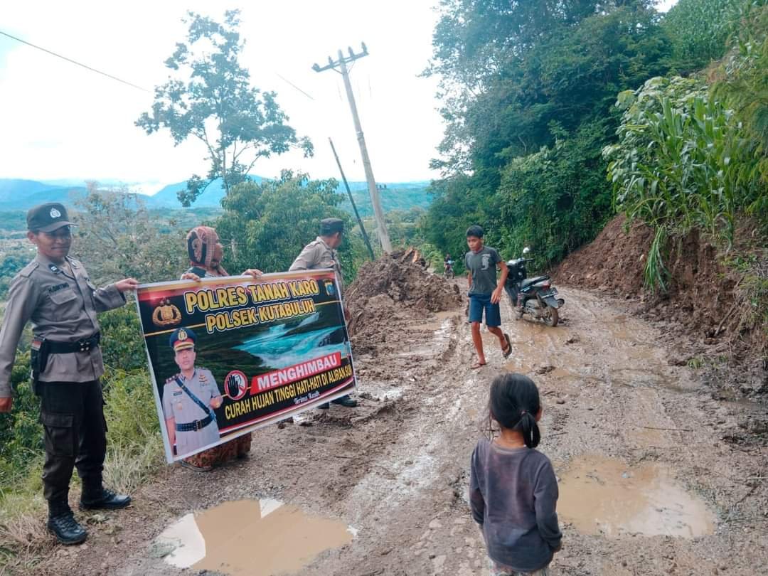 Jalan Penghubung Desa Bintang Meriah dan Desa Perbesi Kembali Normal