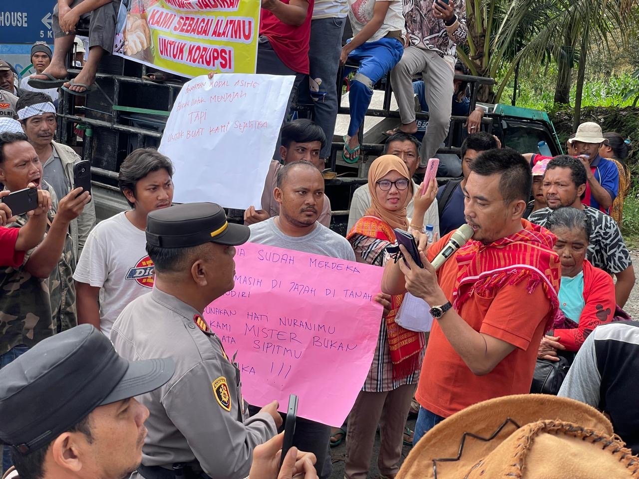 Polres Karo Pastikan Keamanan Unjuk Rasa Warga Desa Rih Tengah di Kantor PT WEP