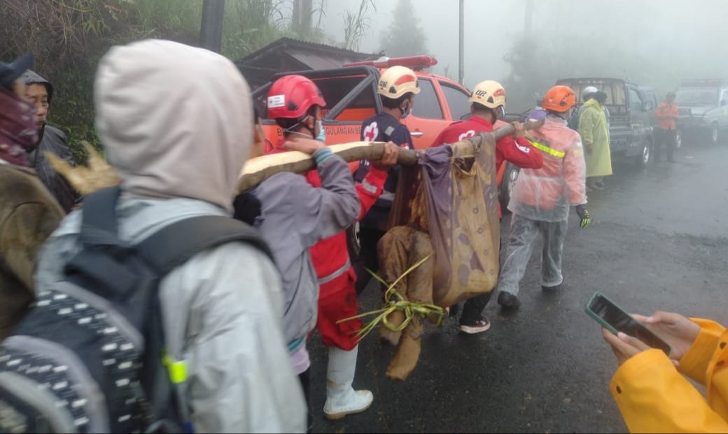 Longsor Pekalongan, 16 Meninggal