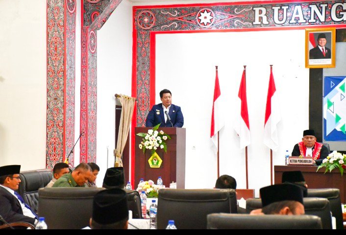 Ketua PN Balige Lantik Pimpinan DPRD Samosir Periode 2024-2029