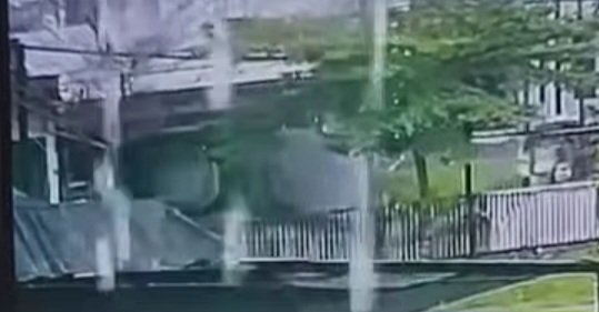 Diberi Tumpangan Berteduh, Malah Nyuri Betor