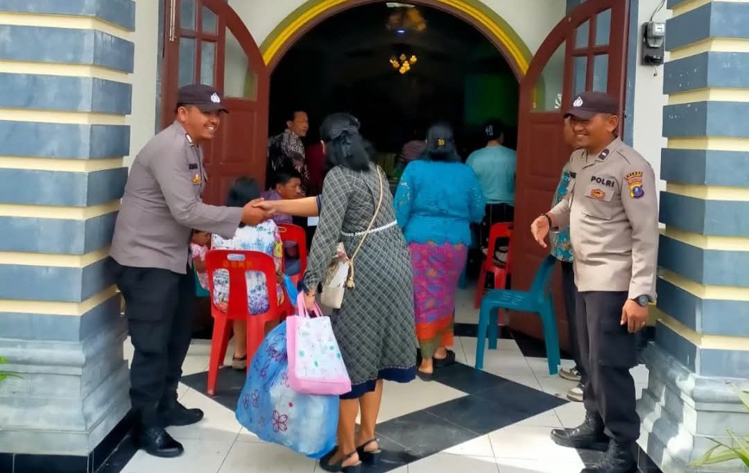 Jalin Kedekatan, Polsek Munte Hadiri Kebaktian dan Berikan Imbauan Kamtibmas