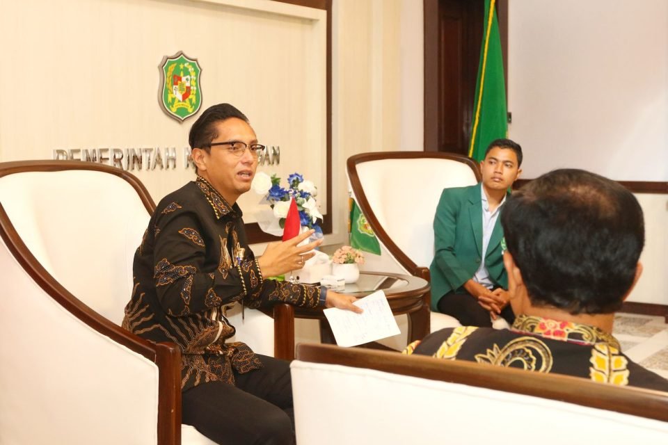 Rico Waas Ajak Cipayung Plus Berkontribusi dalam Pembangunan Kota