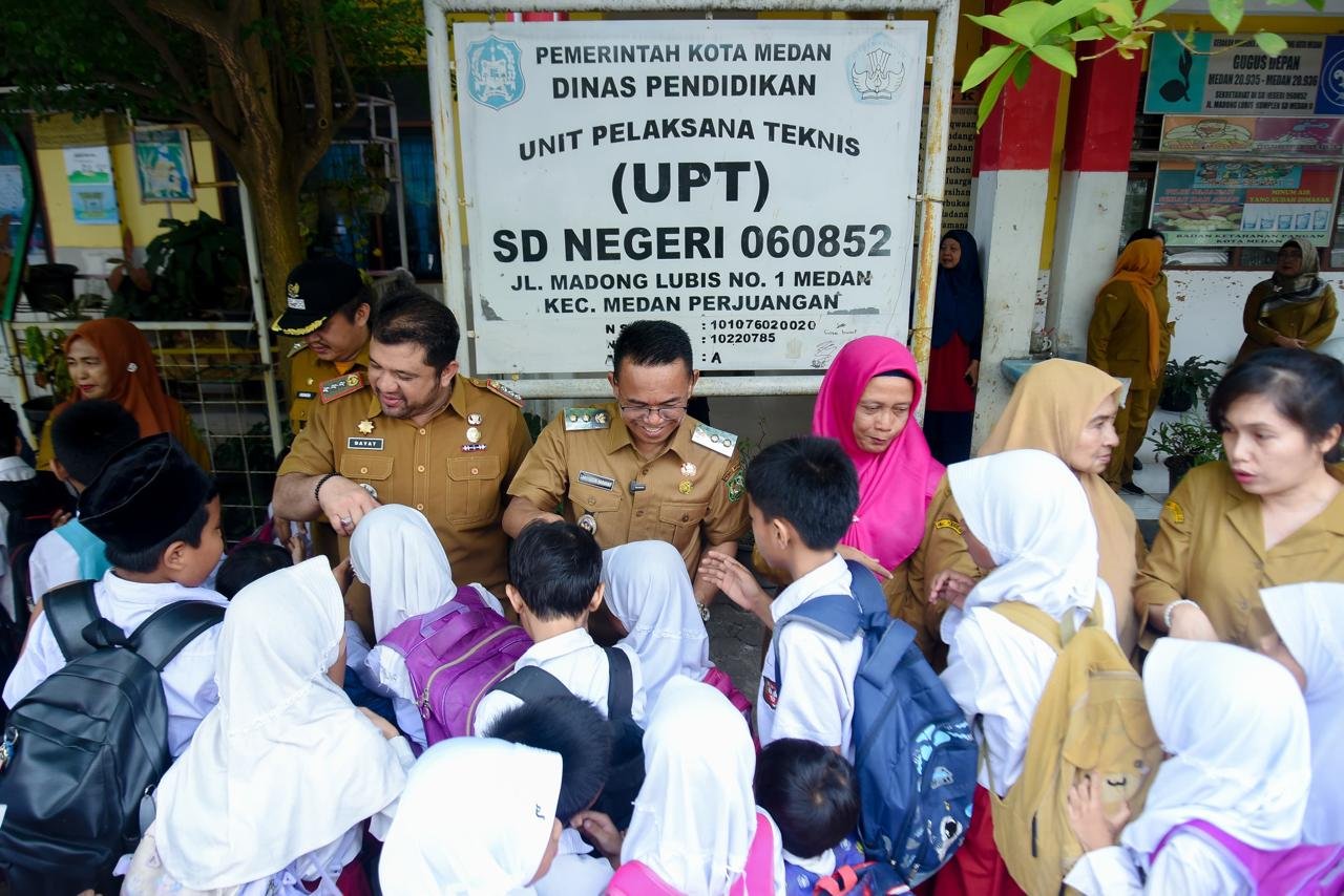 Wakil Wali Kota Medan Kunjungi SD Tempatnya Menimba Ilmu
