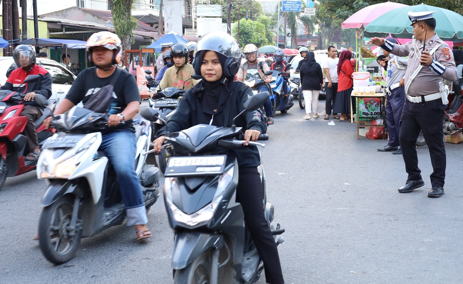 Polisi Lalu Lintas Polda Sumut Gelar Pengamanan dan Pengaturan Lalu Lintas di Titik Keramaian Selama Ramadhan