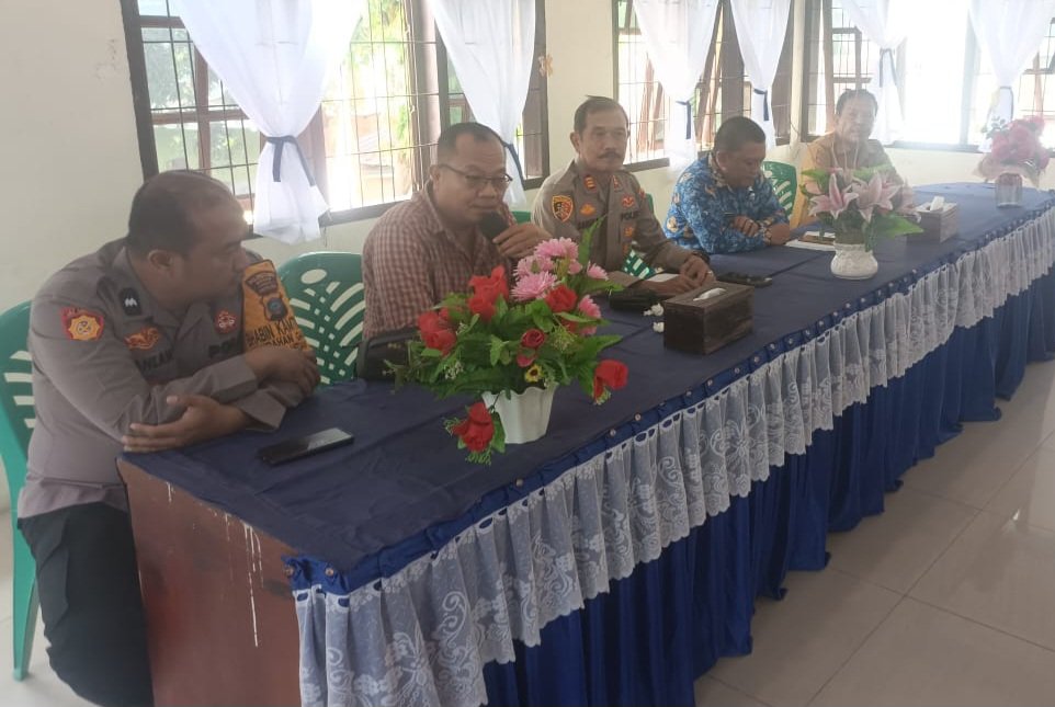 Kapolsek Medan Timur Bersama Muspika Mediasi Orang Tua dan Anak Anak yang Terlibat Tawuran