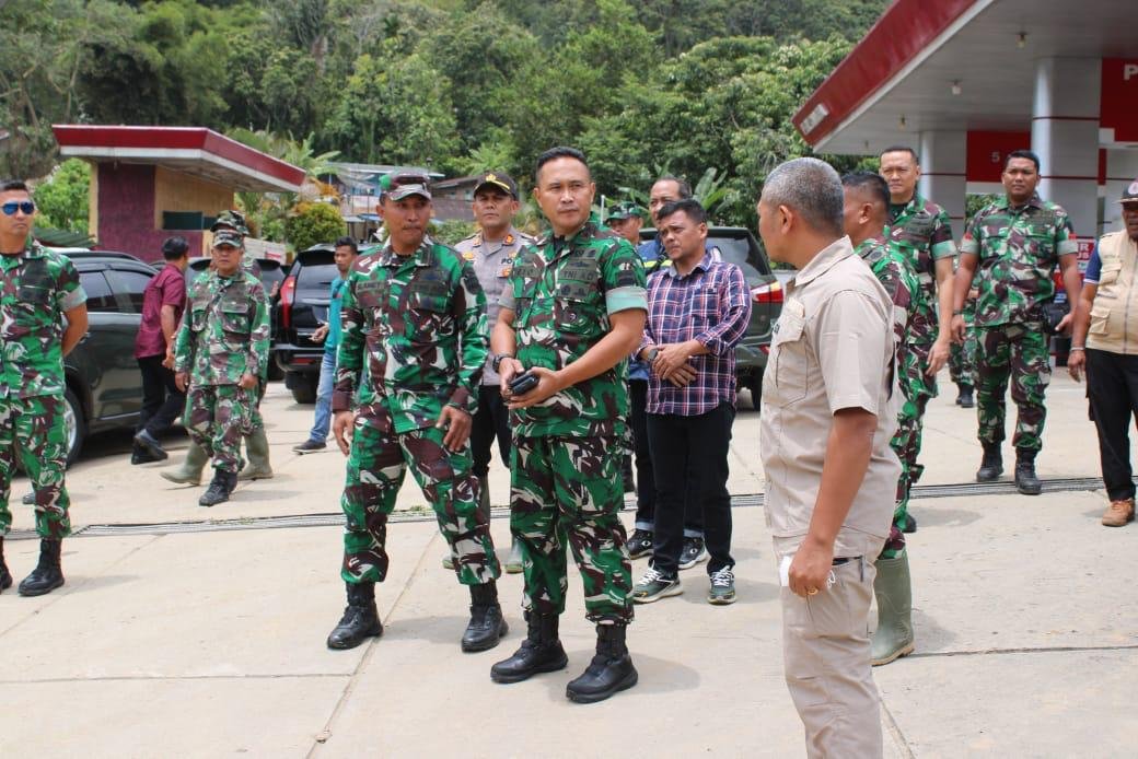 Pangdam I/BB Tinjau Lokasi Banjir di Parapat, Pastikan Penanganan Cepat dan Salurkan Bantuan