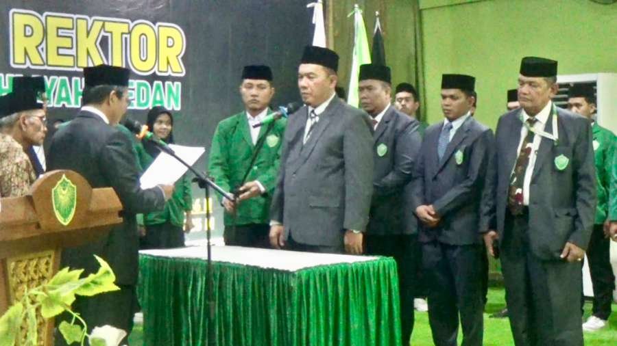 Proses pelantikan Prof Dr H M Jamil MA sebagai Rektor UNIVA 2025-2029
