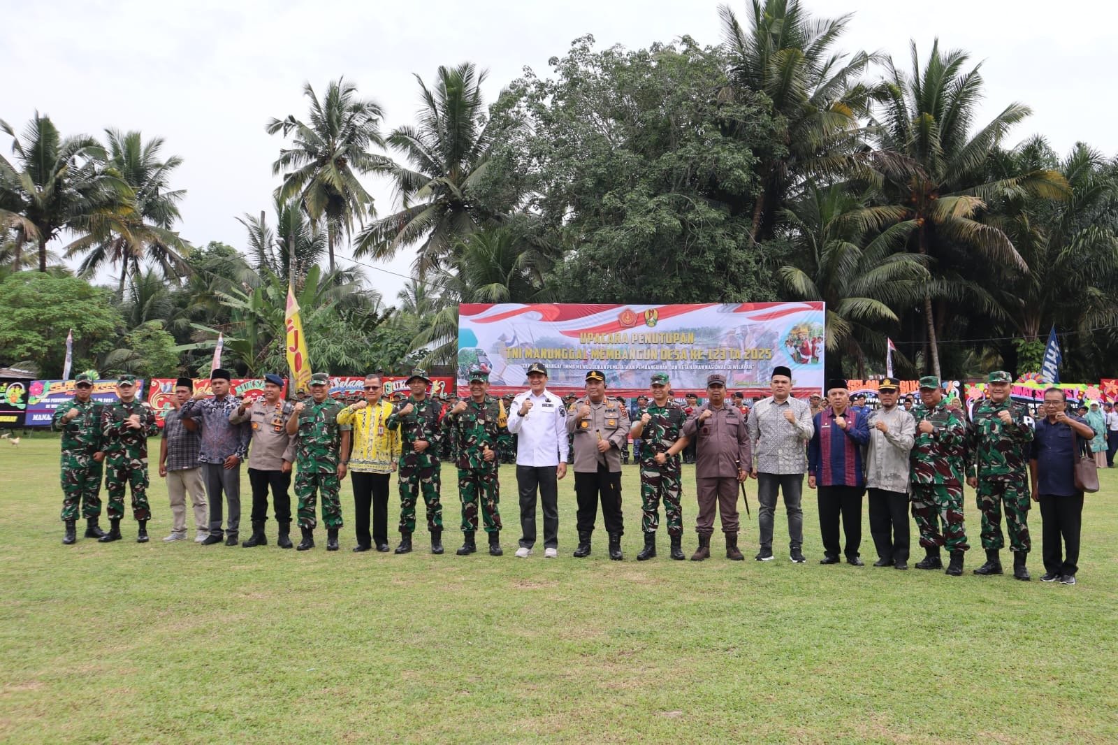 Wabup Palas Hadiri Upacara Penutupan TMMD ke-123 di Kodim 0212/TS