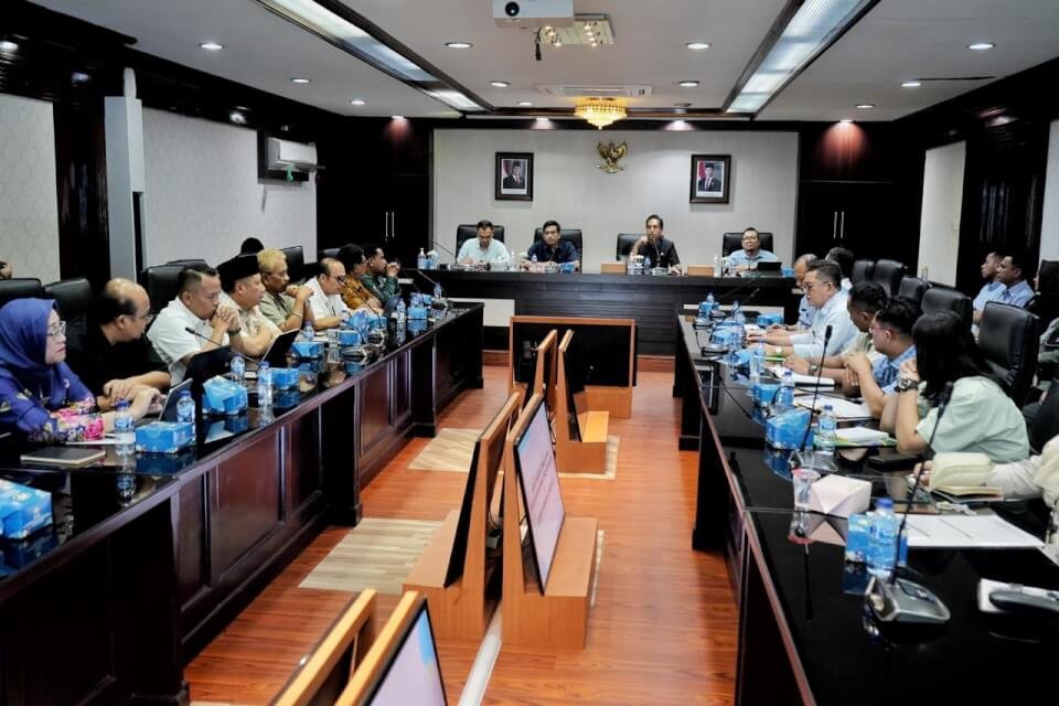 Rapat Efisiensi Anggaran 2025, Rico Waas: Pemko Medan Tetap Bekerja Optimal
