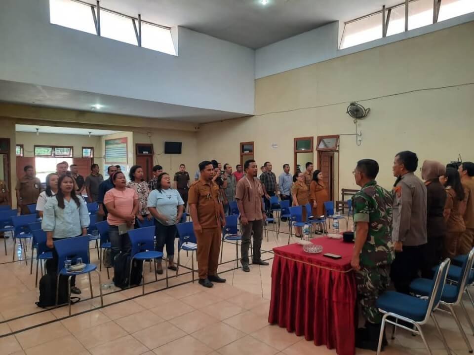 Kapolsek Tigabinanga Hadiri Rakor Lintas Instansi Bahas Dana Desa