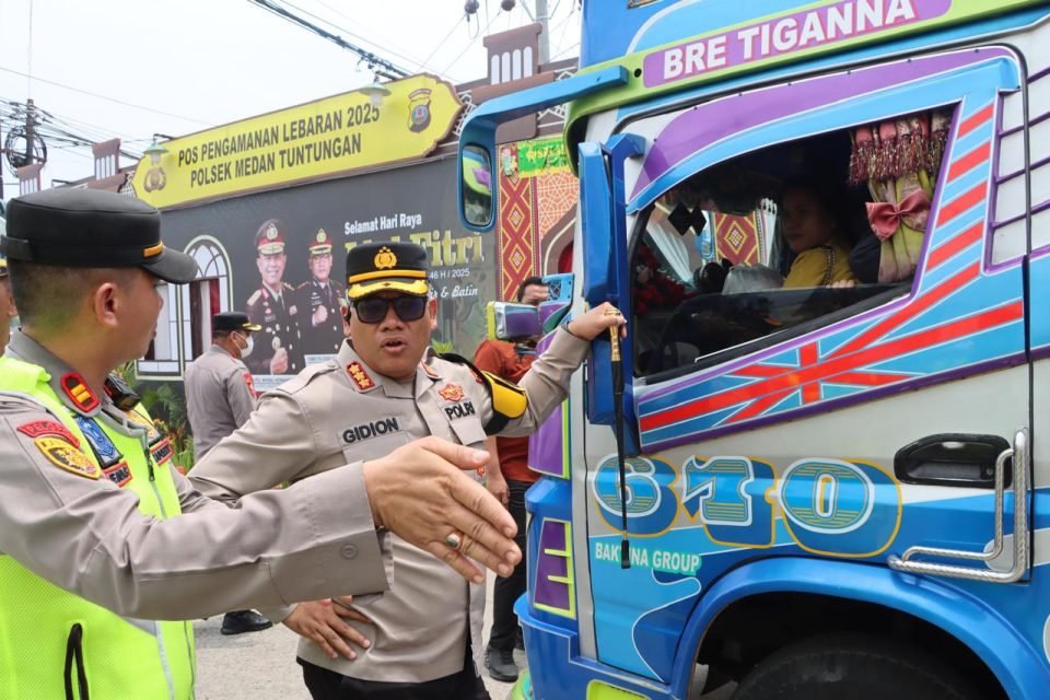 Arus Lalu Lintas Mulai Meningkat di Jalur Wisata Medan-Berastagi